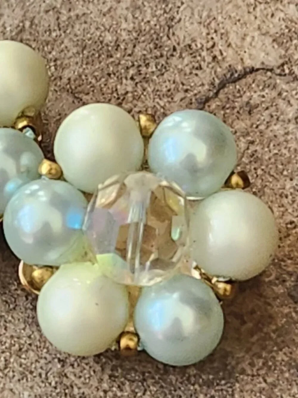 Vtg 1950-60s Lisner Faux Pearl Cluster Aurora Borealis Crystal Clip On Earrings - Picture 14 of 14